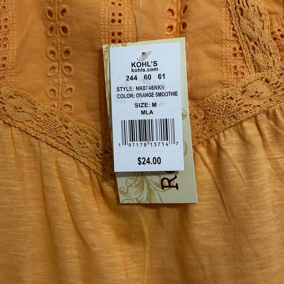 *NWT*‎ Juniors' Rewind Crochet-Trim
Tank Top - Size M - Picture 4 of 6